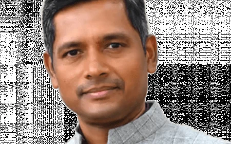 IAS Officer Dr Rathan Kelkar Named Secretary to Kerala Chief Minister