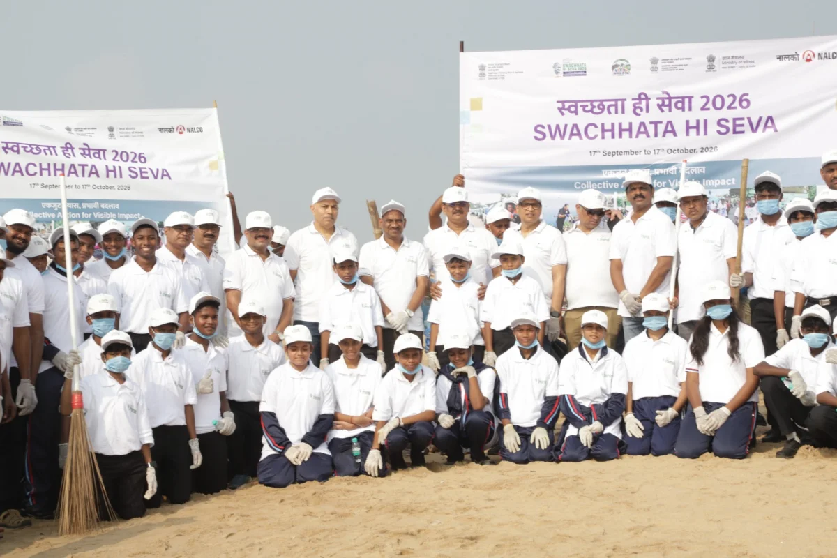 NALCO Directs Mega Beach Cleanliness Drive at Puri Under Swachhata Hi Seva Campaign